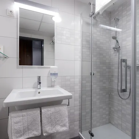 플로리안치코우 흐람 호텔