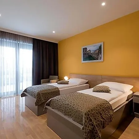 Hotel Florjanckov Hram 3*