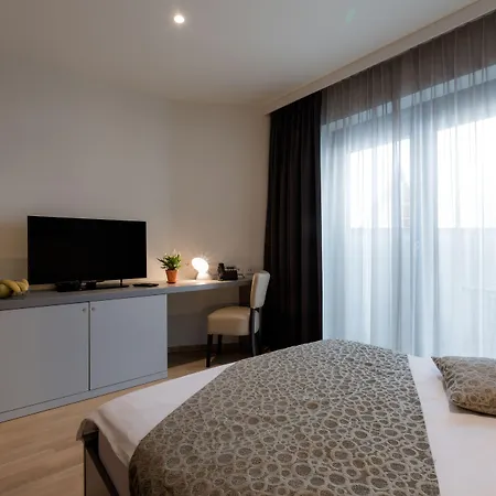 Florjanckov Hram Готель 3*