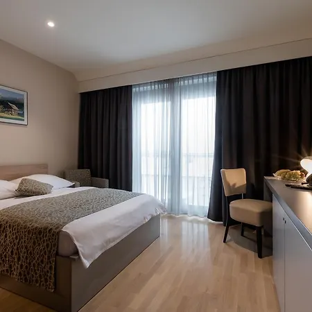 Florjanckov Hram Готель 3*